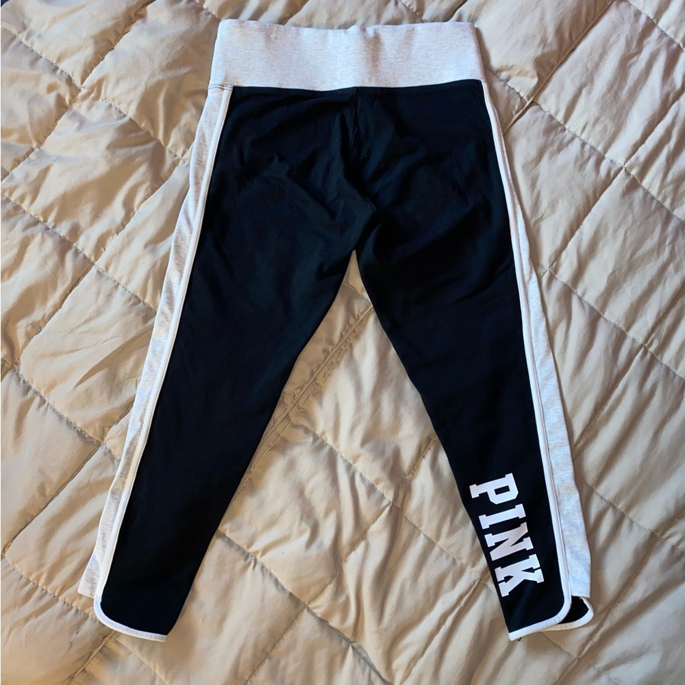 Like New PINK By Victorias Secret Capri Yoga Leggings Size XS🌺